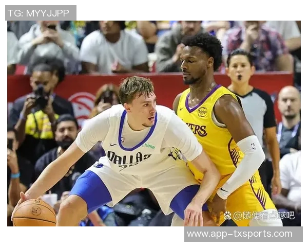 NCAA赛场奇迹时刻加长三分绝杀状元热门下半场狂砍22分7板5助