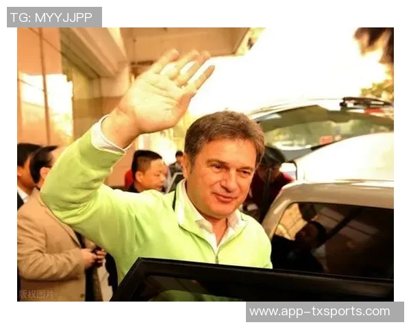 麦克法兰与瓜迪奥拉数据对比揭示两位教练的战术风格与执教成就