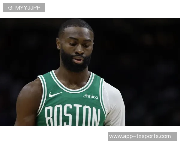 杰伦布朗直言裁判偏袒现象呼吁篮球应公平公正对待每个球队与球员